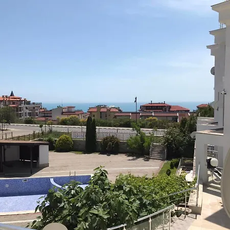 комплекс ивет Aparthotel Sveti Vlas